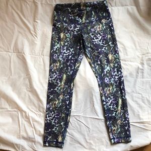 Lululemon leggings.  Size 6.